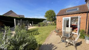 Photo 25- click for photo gallery